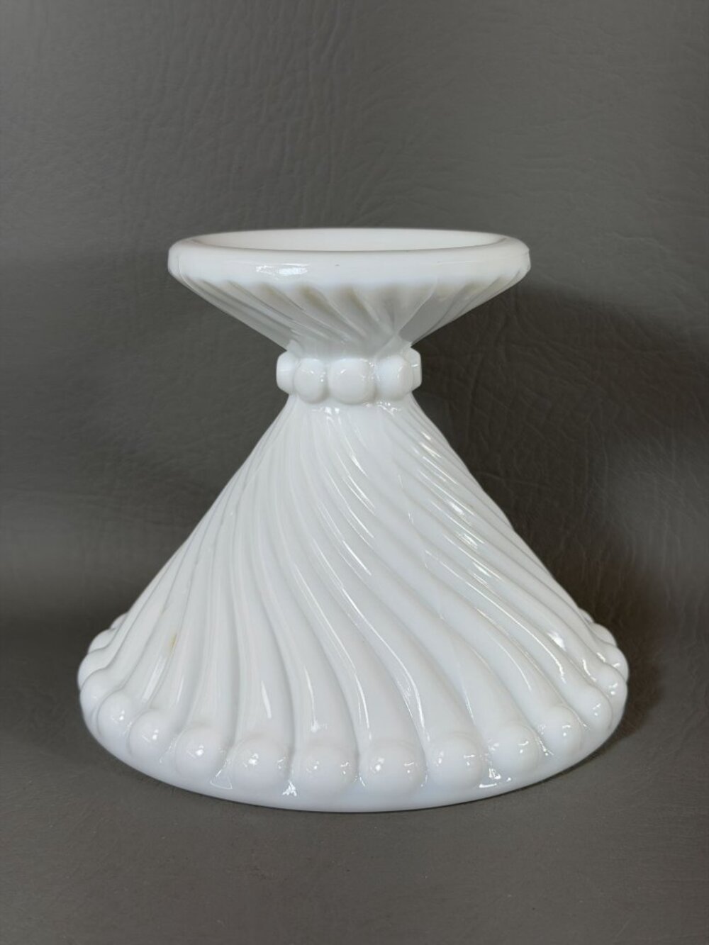 Vintage Westmoreland Milk Glass Ball Swirl Pedestal Candy Dish Compote Bowl - Picture 10 of 10